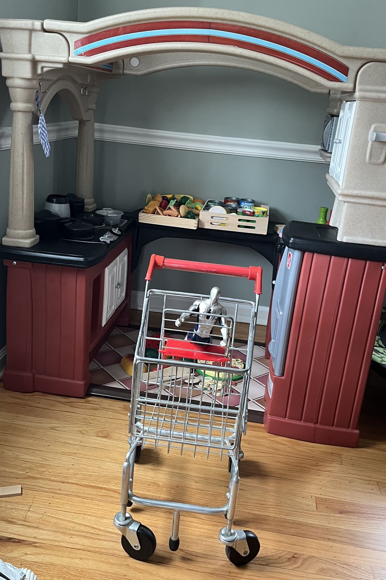 Step2 Grand Walk-In Kitchen Playset with Melissa and Doug Accessories and Shopping Kart