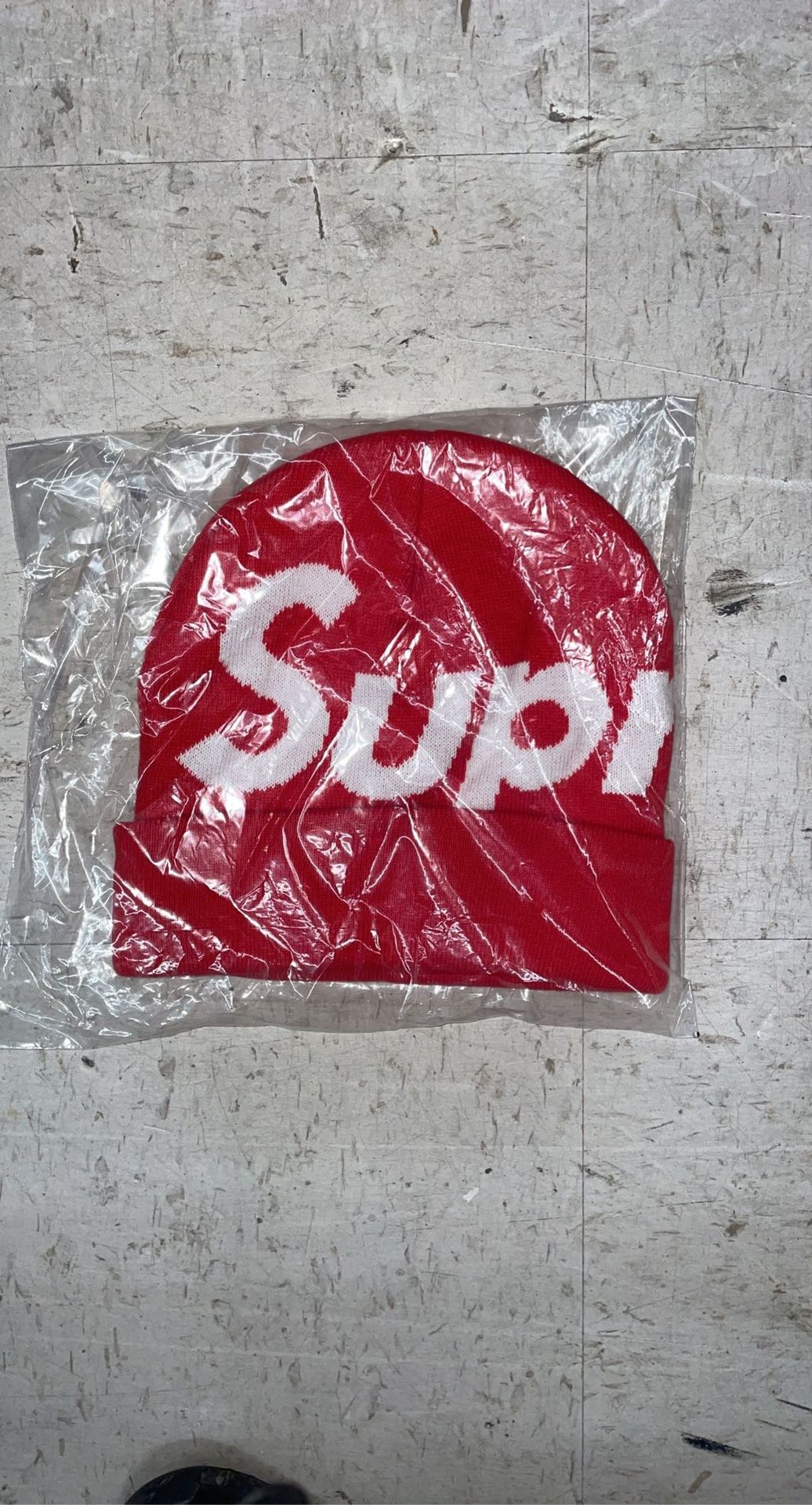 Supreme Big Logo Beanie