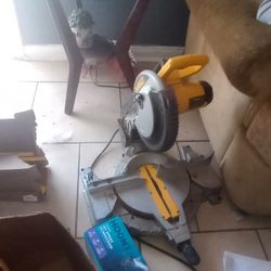 Miter Saw DeWalt 