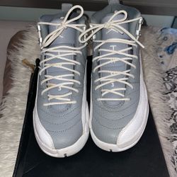 Jordan 12 Retro 6.5 Y or Women’s 7.5