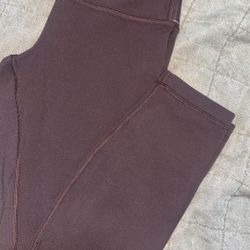 Lululemon Leggings 🤎