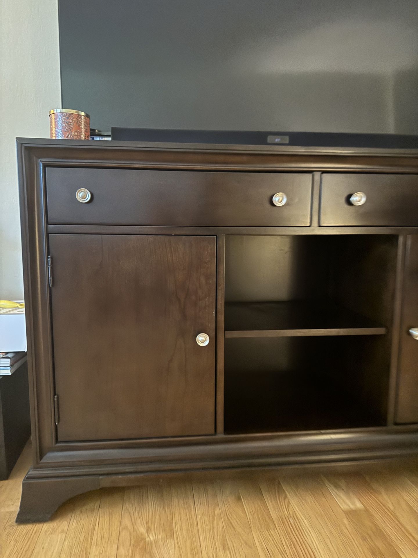 Buffet Table