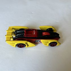 GREAT CONDITION! 2000 Hot Wheels Shredster Red Yellow Black Race Car #3 