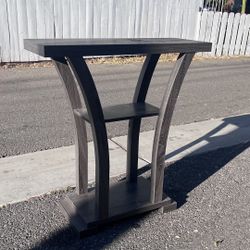 Stylish Table $40