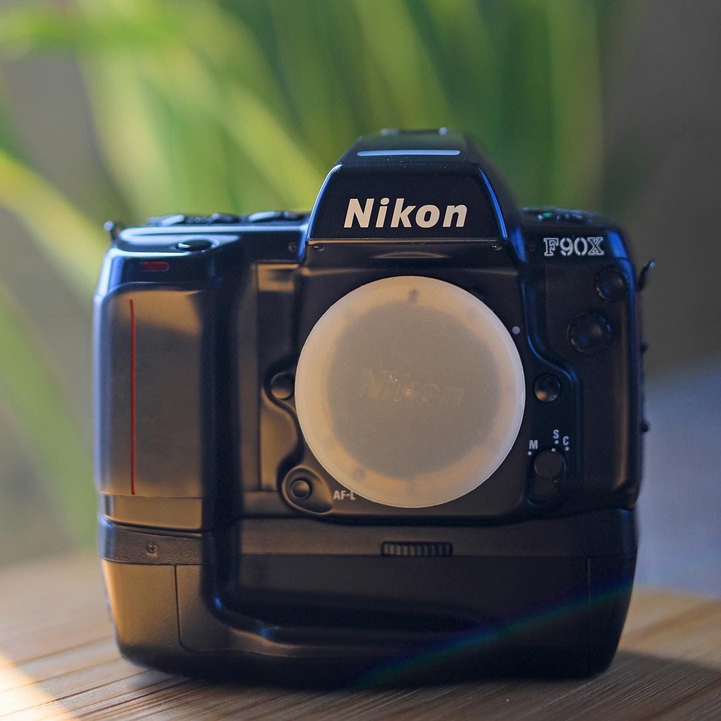 Nikon F90X film SLR camera w MB10 Motor Drive