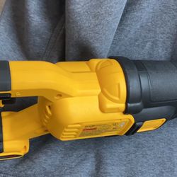 FLEXVOLT 60-Volt MAX Cordless Brushless Reciprocating Saw (Tool-Only)
