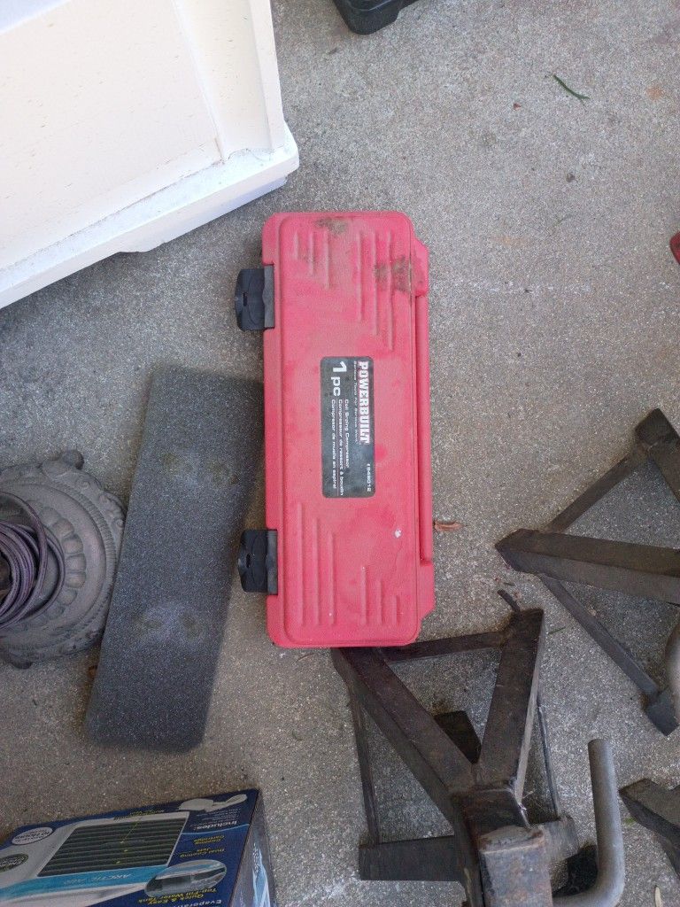 Powerbuilt Coil Spring Compressor