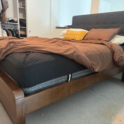 Wood Bed 
