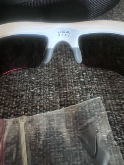 🕶️ Oakley Youth Flak 2.0 Sunglasses – $75