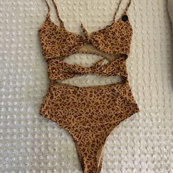 Women’s Bathing Suit 