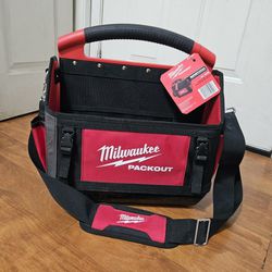 Milwaukee

15 in. PACKOUT Tote

