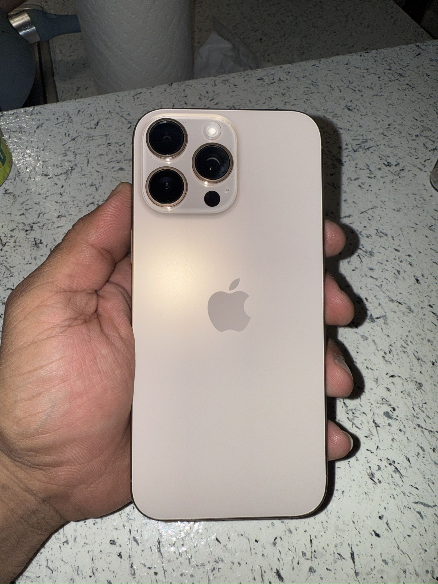 iPhone 16 Pro Max 256GB UNLOCKED 