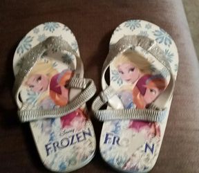 Toddler girls size 9 frozen sandals