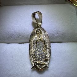 Virgin Pendant