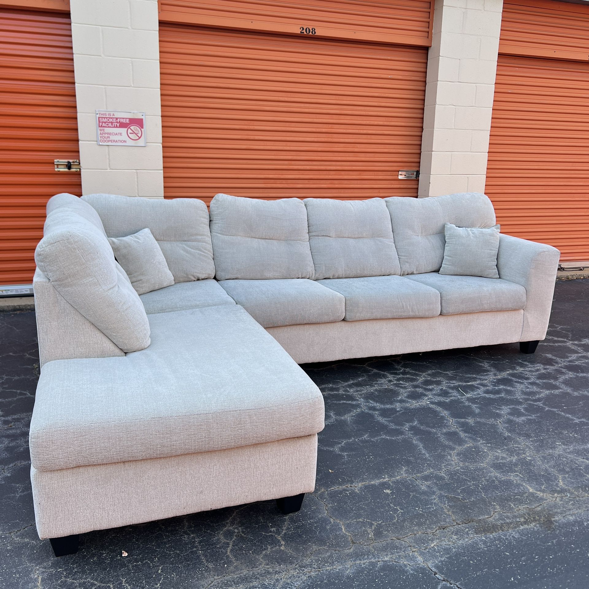 Free Delivery - Perfect Linen Sectional Couch