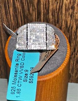 925 sterling silver VVS1 Moissanite D Sz 9 Ring