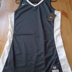 New Nike Fastbreak Basketball Jersey Women's Size Medium 