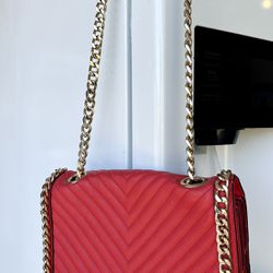 Red Purse - Gold chain from Aldo 