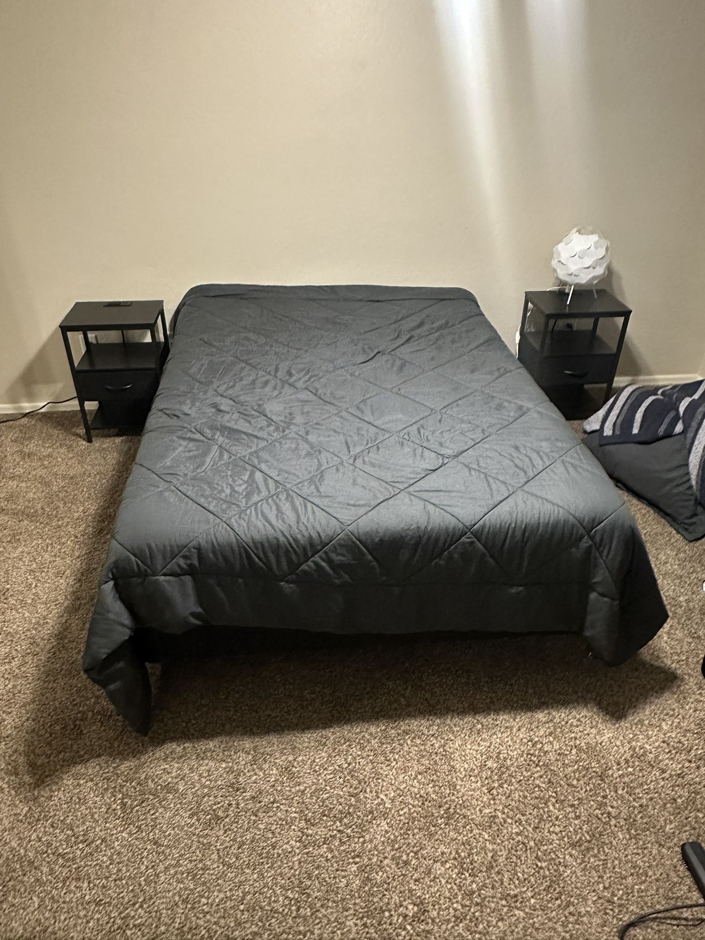 Full size bed