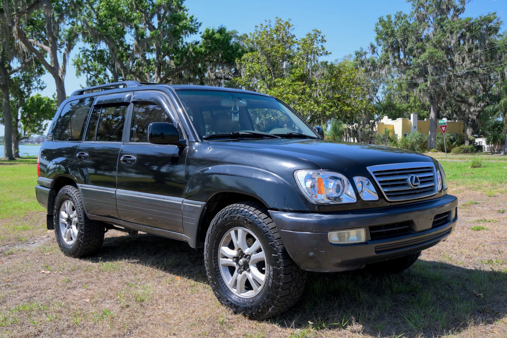 2003 Lexus LX 470
