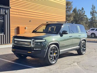 2023 Rivian R1S