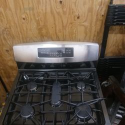 Like New Blk Stove $425