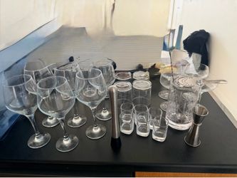 Barware & Glassware Set – Wine Glasses, Cocktail Glasses & Bar Tools
