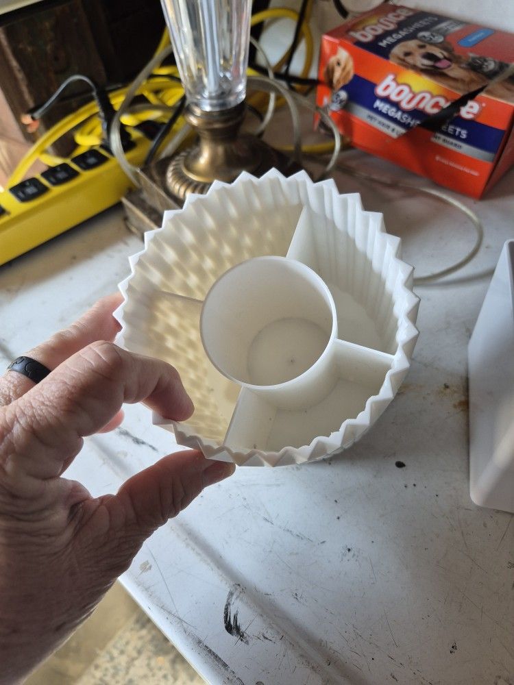 Holder That Spins Around