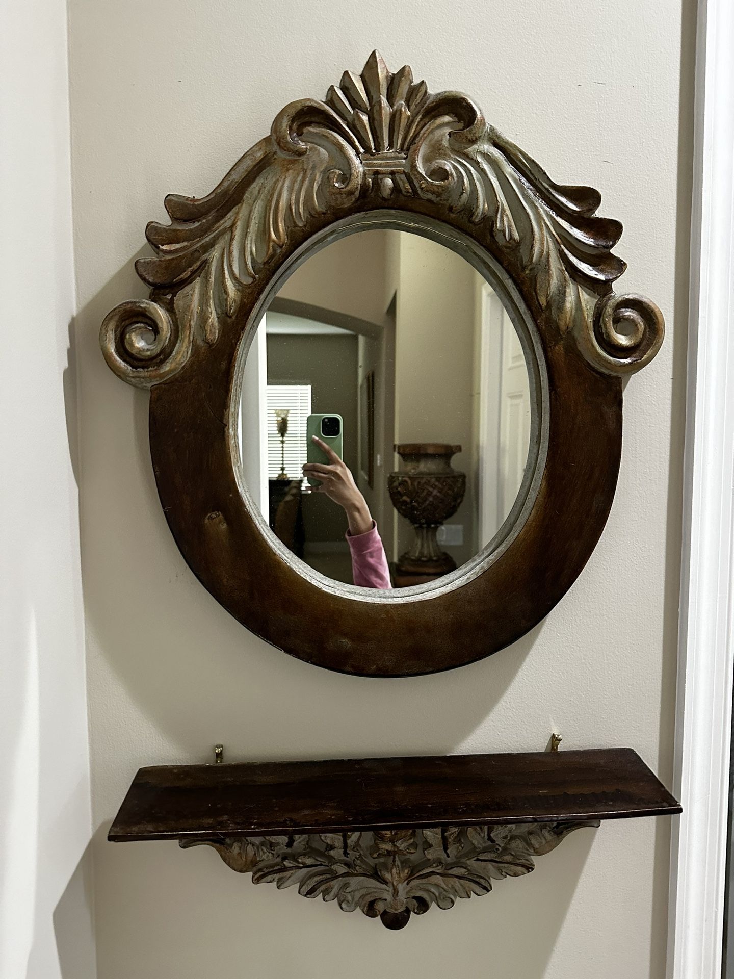 Oval Wall Mirror w/ Floating Shelf (baroque vintage)