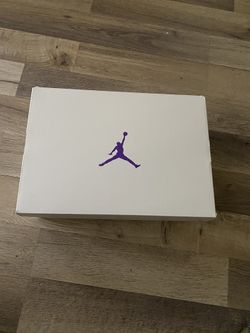 Jordan 4 metallic purple pack
