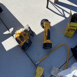 Lakeside!!! Yard Sale. Super Cheap Stuff Cleaning Up 