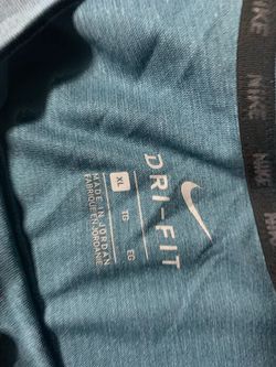 T- shirt