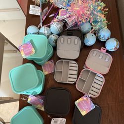 Favors/goodie Bags/prizes/gifts