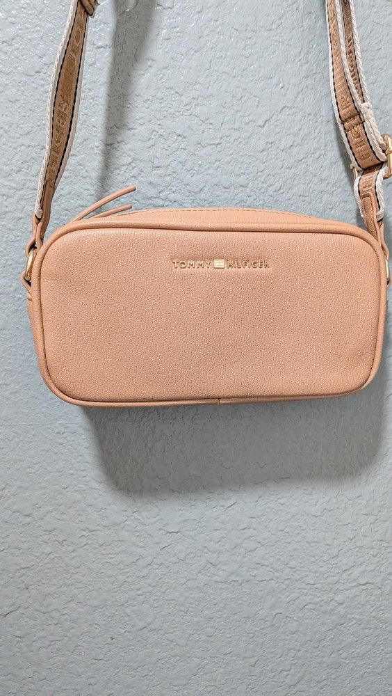 Tommy Hilifigure Crossbody camera bag