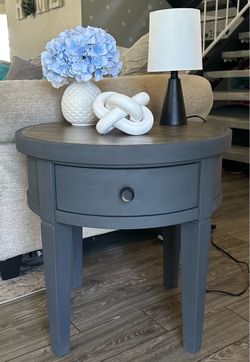 Round Side Table