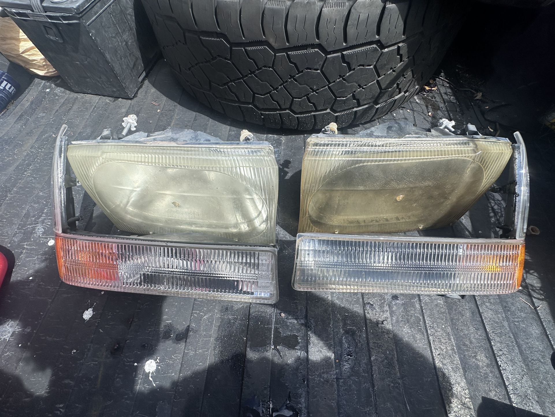 ford F250 Headlights 99-04