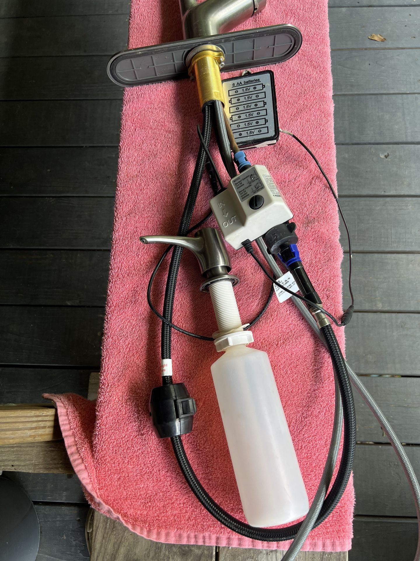 Kohler Touchless Extending Faucet