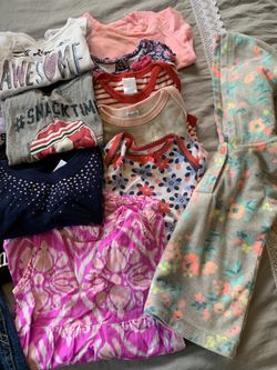 Gently used baby girl clothes 6/9