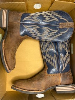 ariat western boot size 7.5