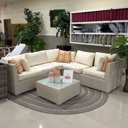 7 1/2 X 7 1/2 Sectional White Wicker
