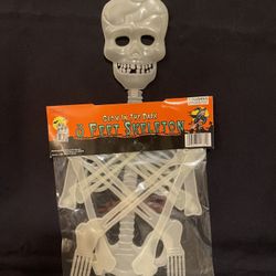 Vintage 3ft Glow In The Dark Plastic Jointed Skeleton Halloween Decor New
