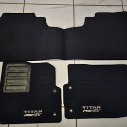 Nissan Titan Floor Mats