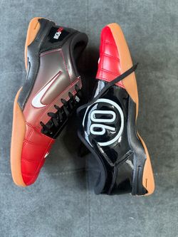 Size 9.5 Nike Total 90 3