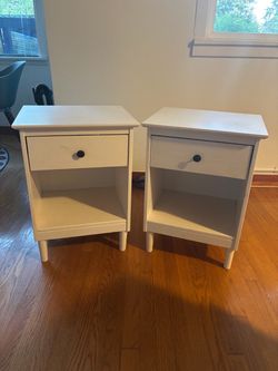 White Wood Nightstands with Drawer – Set of 2