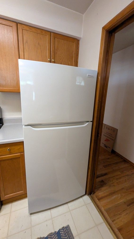 Refrigerator-basically BRAND NEW