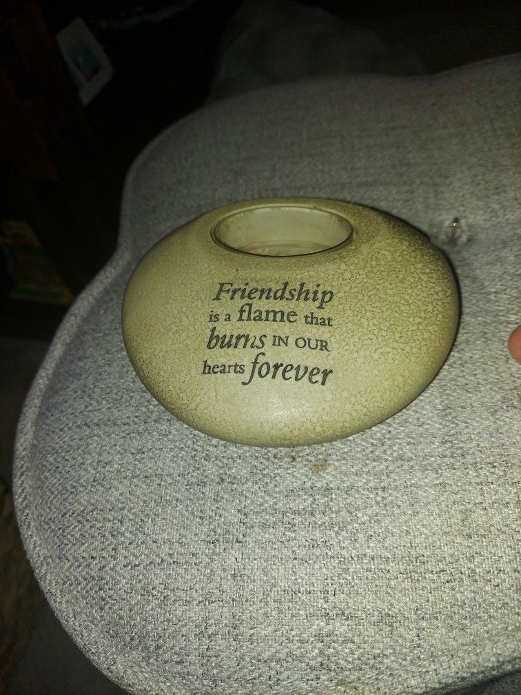 Friendship candle holder