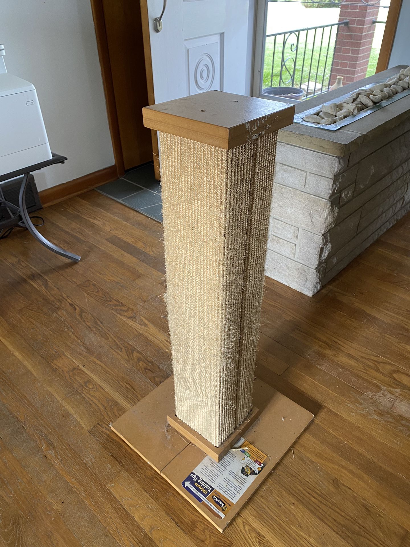 Cat Scratching Post