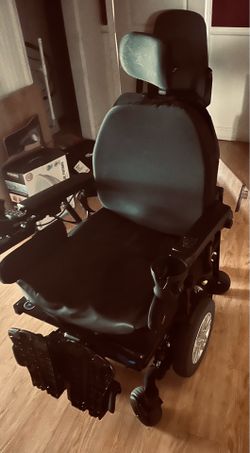 Quantum Power Chair