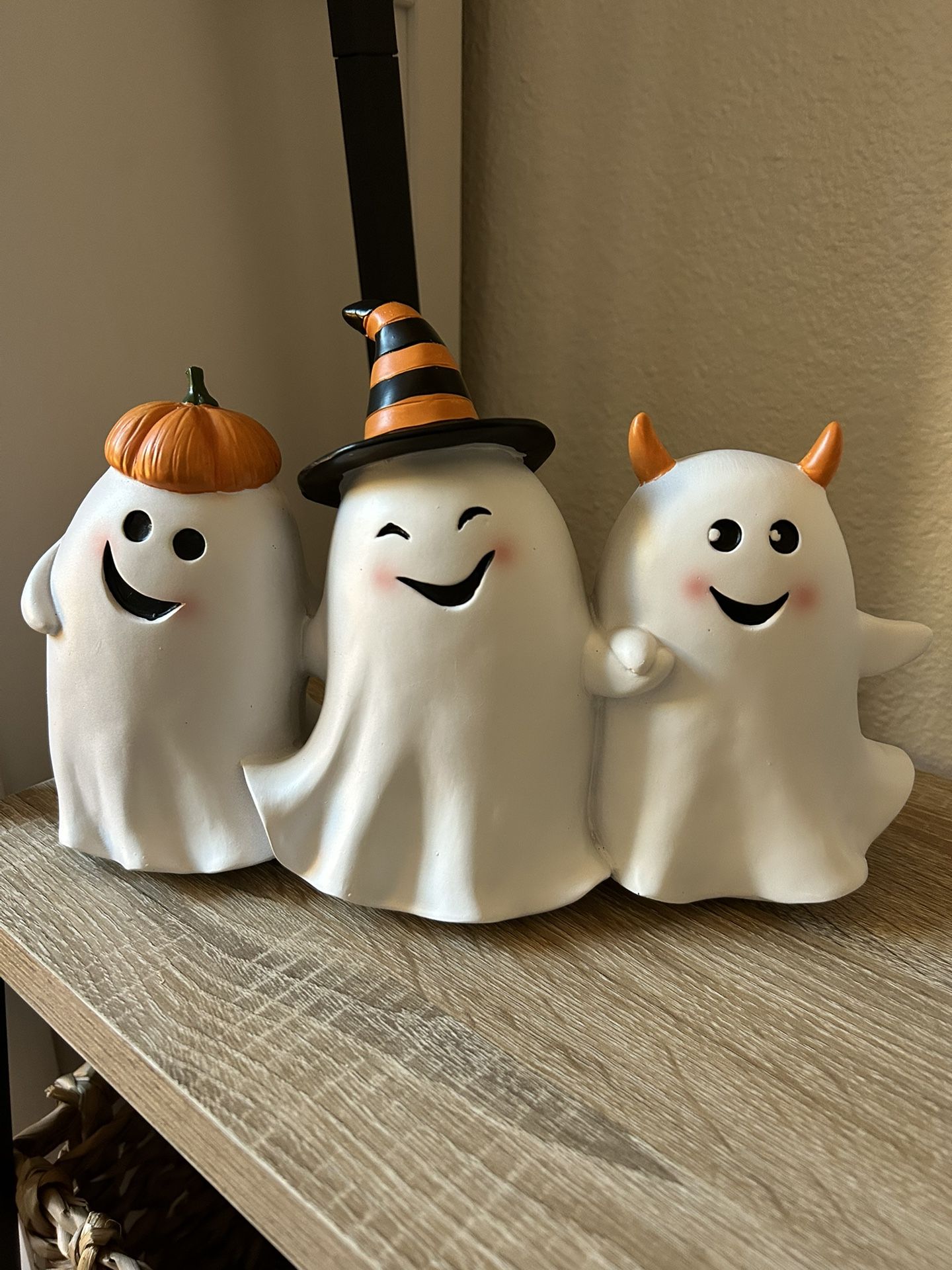 Ghost Halloween Decoration for Sale in Riverside, CA - OfferUp