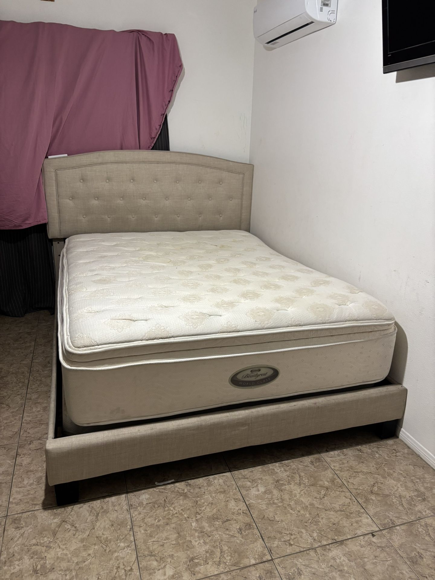Queen Bed